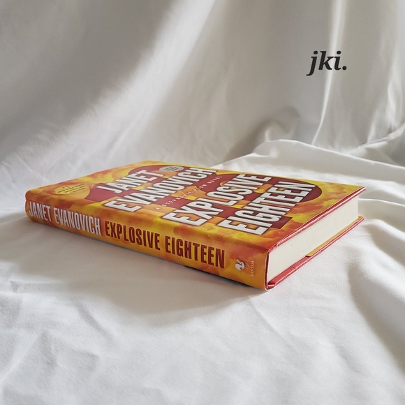 Explosive Eighteen by: Janet Evanovich - Picture 3 of 10